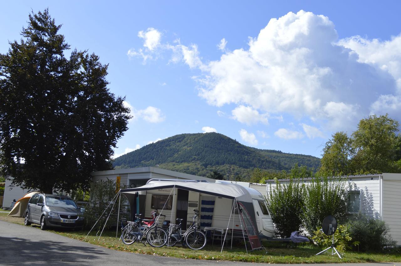 Отель Camping Le Medieval Тюркхайм Экстерьер фото